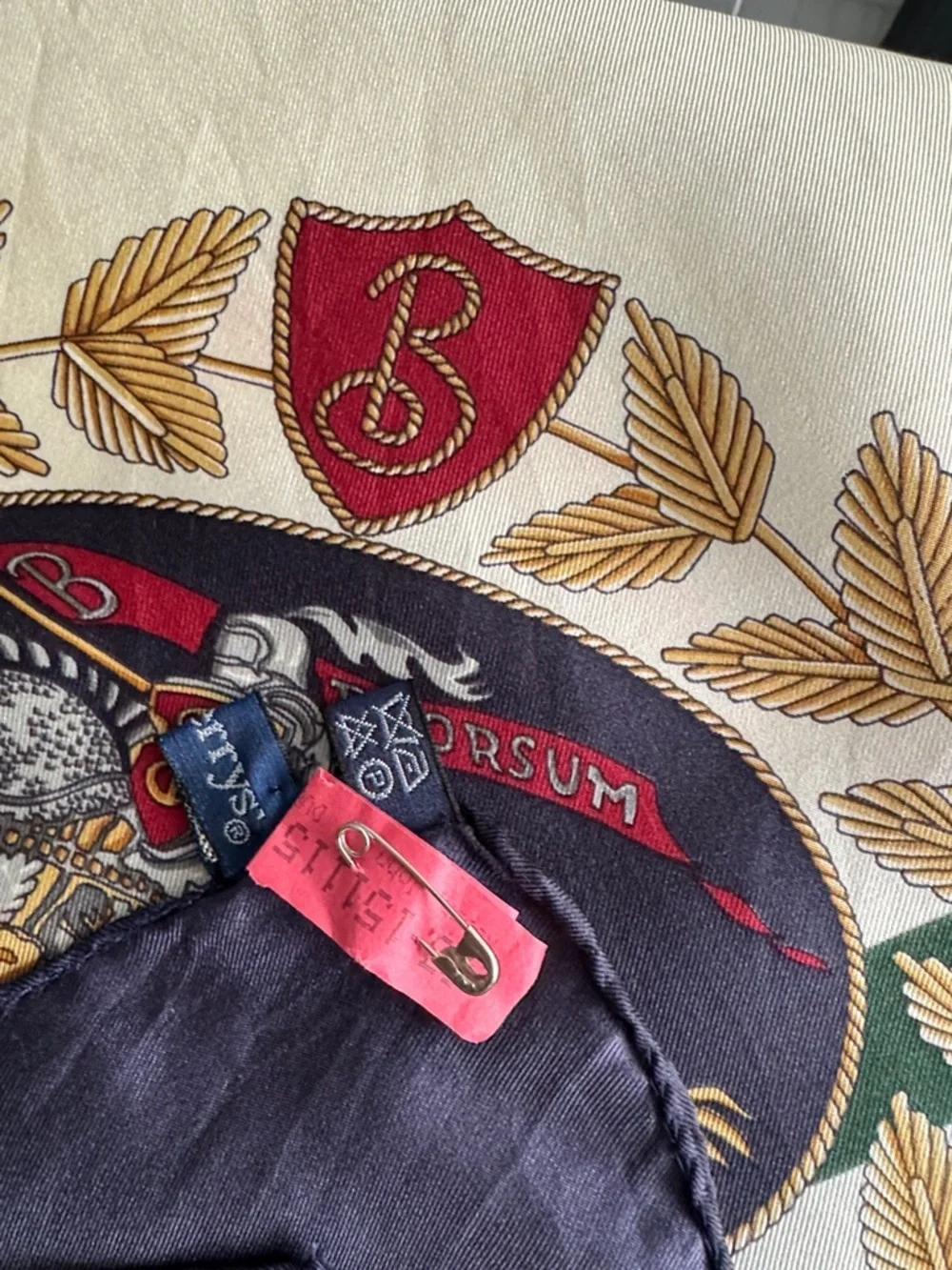 Burberrys Vintage Crest Logo Silk Scarf in Ivory, Navy & Green